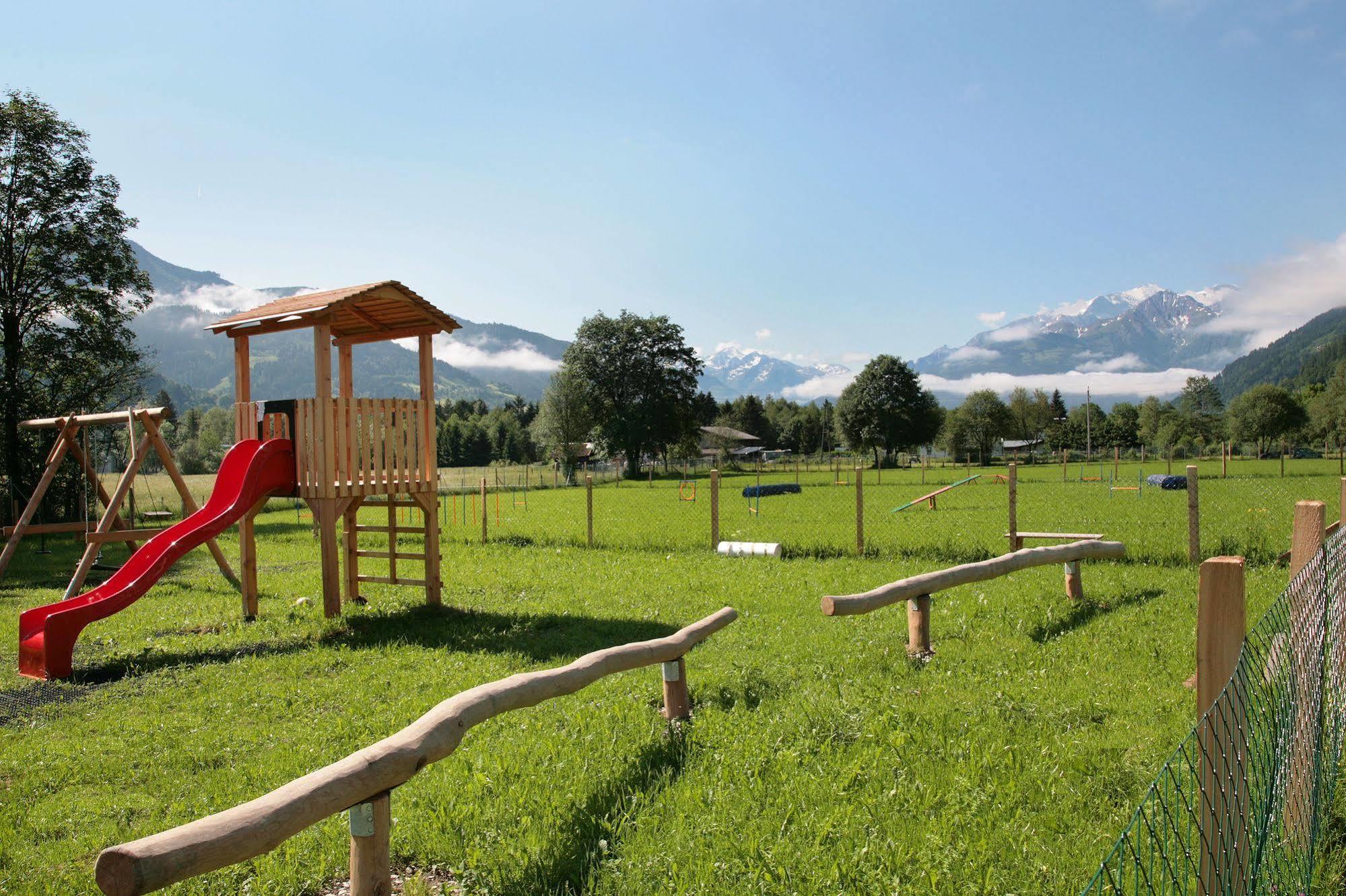 Feriendorf Oberreit Maishofen Exterior foto